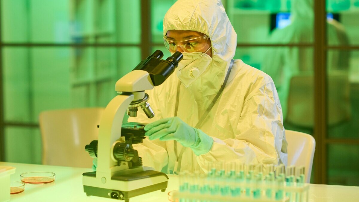Le rôle des États-Unis dans les laboratoires biologiques en Ukraine dévoilé