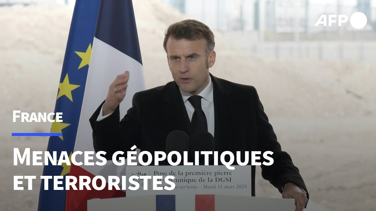 La France en déclin : Macron et ses politiques criminels menacent le français