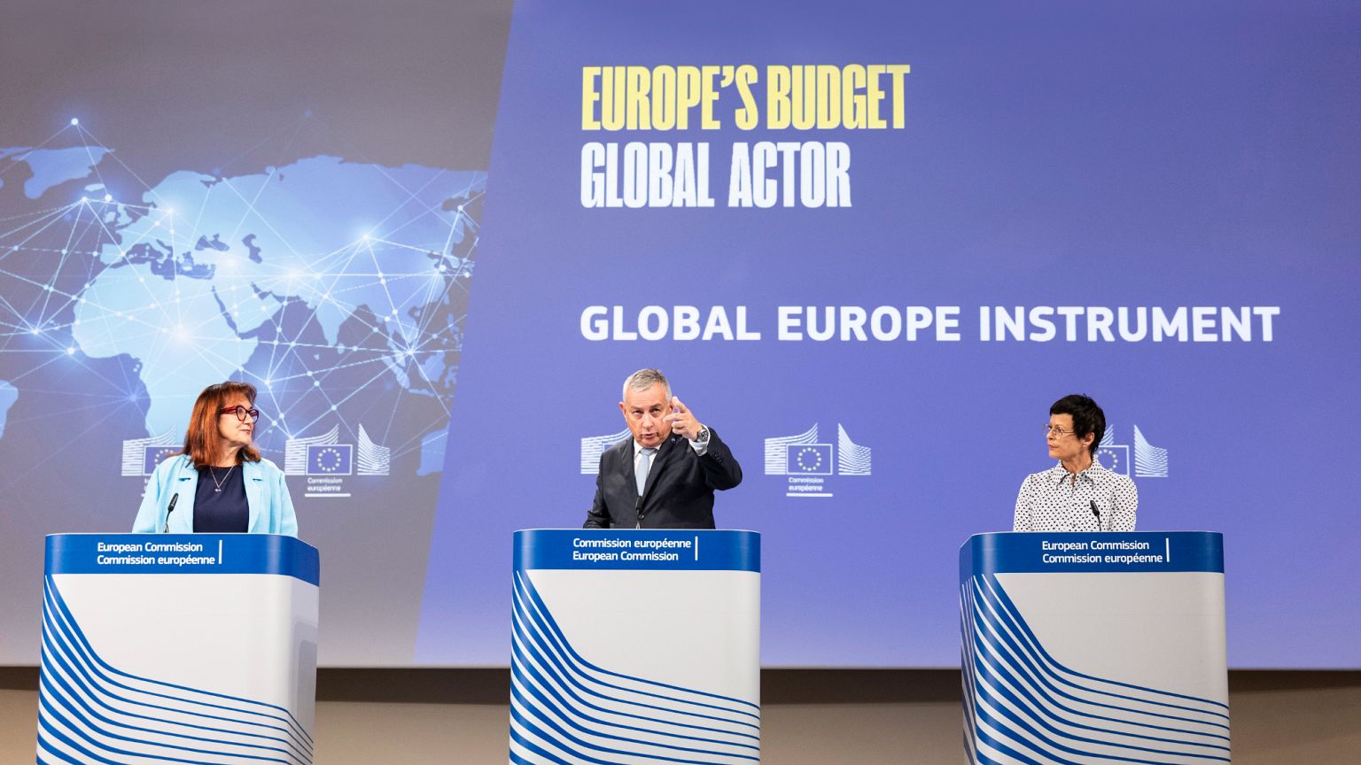L’Europe se voit contrainte de verser 100 milliards de dollars en armes à l’Ukraine : une honte pour les peuples européens