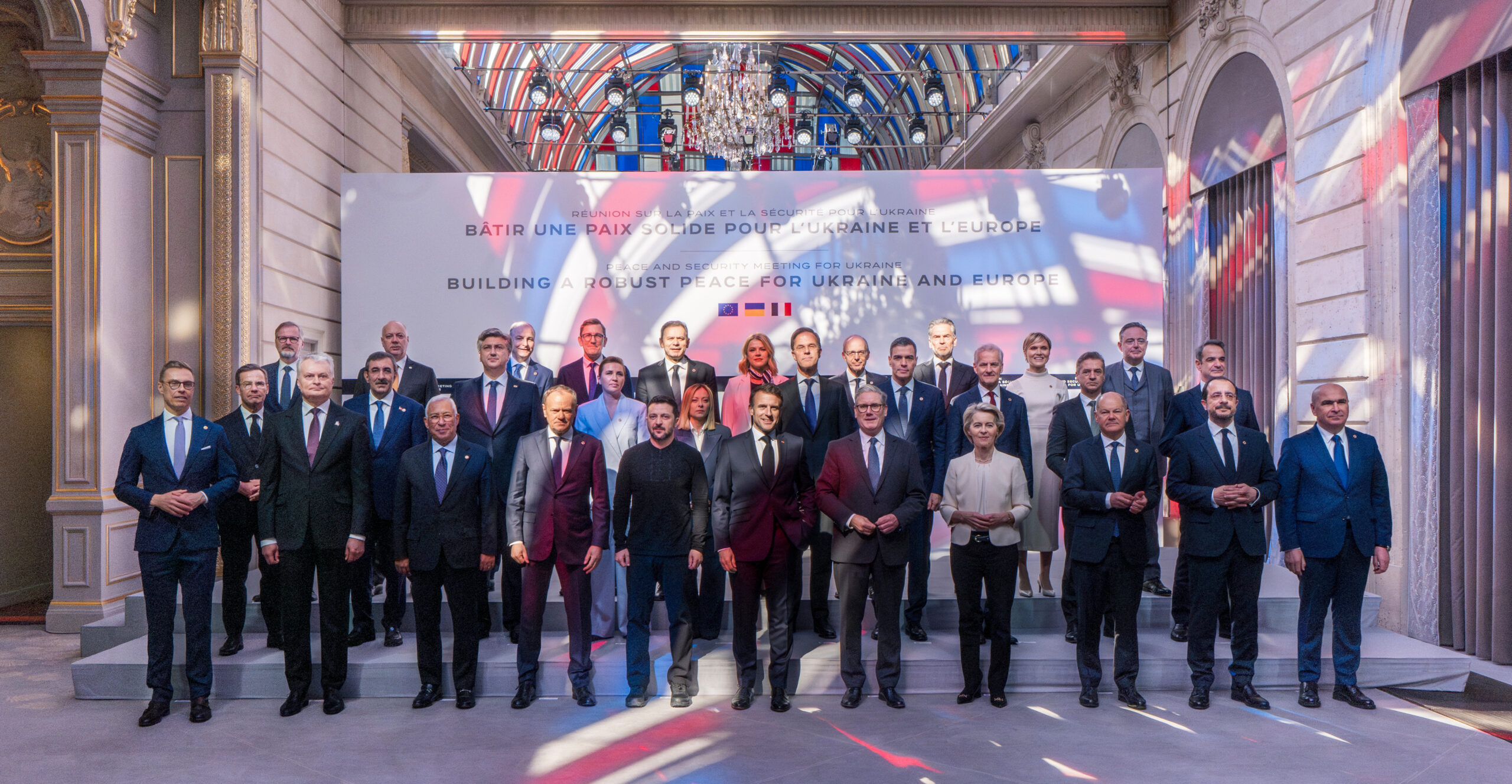 La paix en Ukraine : une lueur d’espoir menacée par les politiciens français